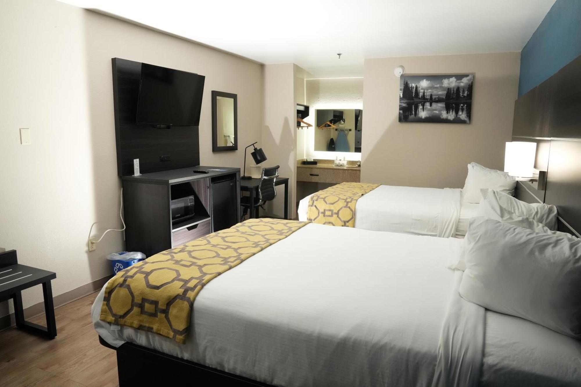 Baymont Inn & Suites Manning Exteriör bild